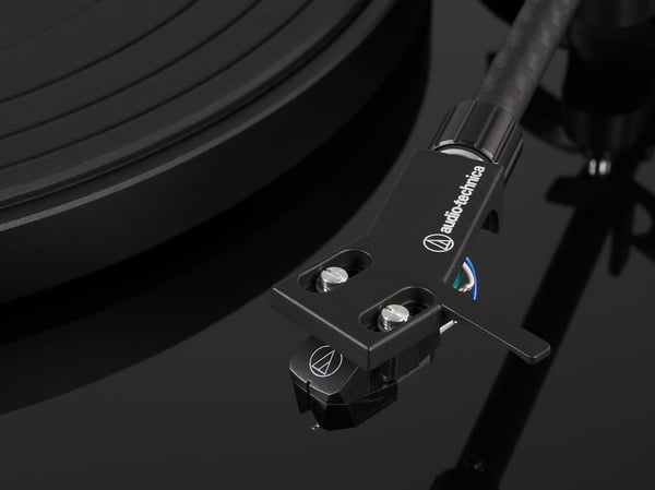 Audio-Technica AT-LPW50PB skivspelare
