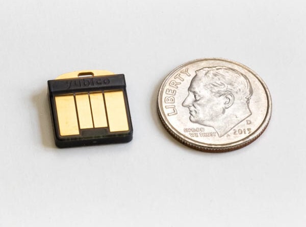 Yubico YubiKey 5 Nano sikkerhedsnøgle, USBA