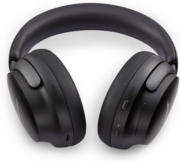 Bose QuietComfort Ultra hörlurar med aktiv brusreducering, svart