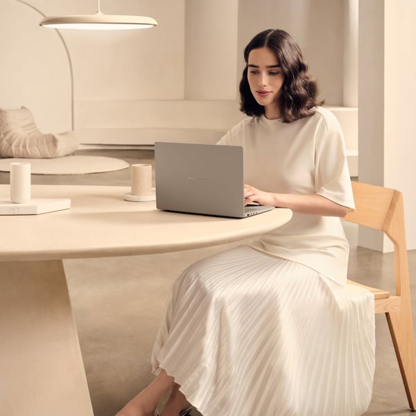 ASUS Zenbook 14 14" bärbar dator (UX3407RA-PURE1) Win11
