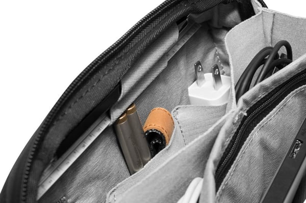 Peak Design Tech Pouch - accessoarväska, svart