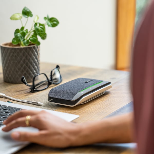 Poly Sync 20-M Högtalartelefon USB-C/A Adapter konferenshögtalare (B95VMUT)