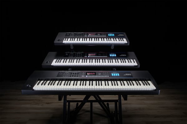 Roland Juno-D6 synthesizer, svart