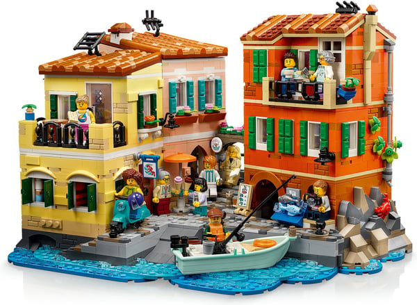 LEGO Ideas 21359 Italienska Rivieran