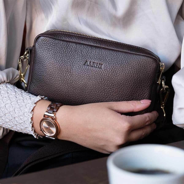 Aarni Crossbody Bag - skuldertaske, sort, gylden lynlås