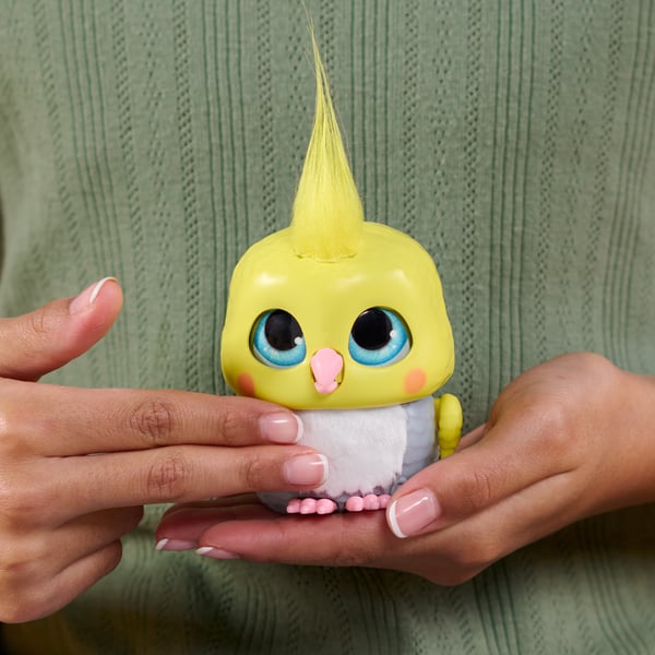 FurReal Handfull Kakadua