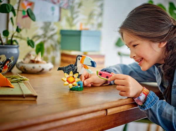 LEGO Creator 3-i-1 Vilda djur 31173: tropisk tukan