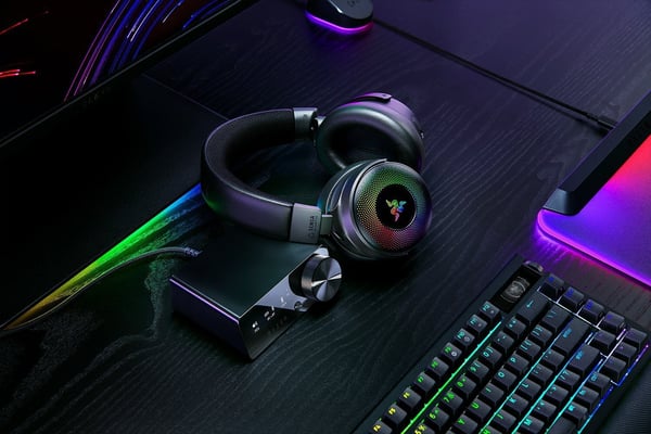 Razer Kraken V4 Pro trådløse gaming headset, sort