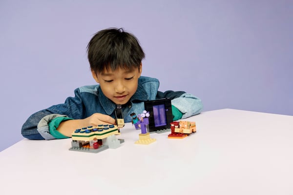 LEGO Minecraft 21584 Resa till Netherportalen och Endportalen
