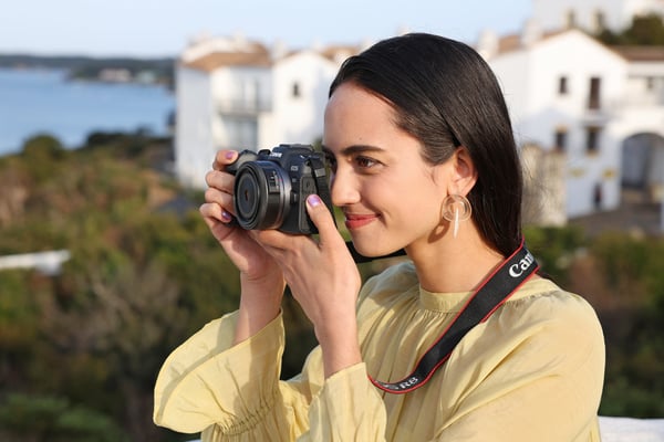 Canon RF 28mm F2.8 STM - vidvinkelobjektiv