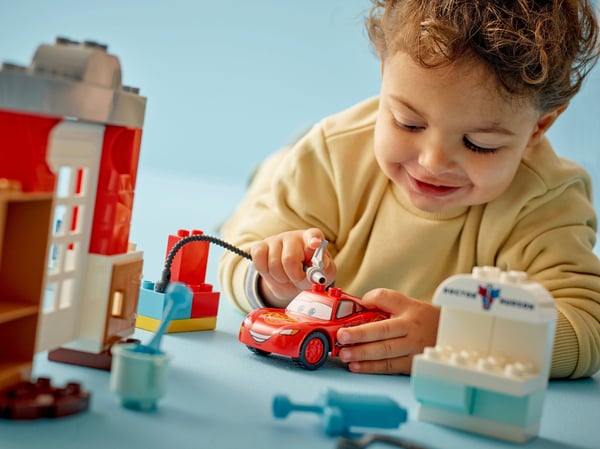 LEGO Duplo 10456 - McQueens besök på Docs verkstad
