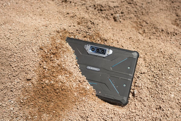 Oukitel RT7 Titan 4G vatten- & stöttålig surfplatta