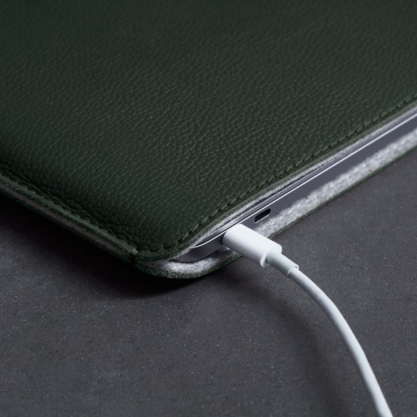 Woolnut læderærme - beskyttelsesetui til 13" MacBook Pro & Air, grøn