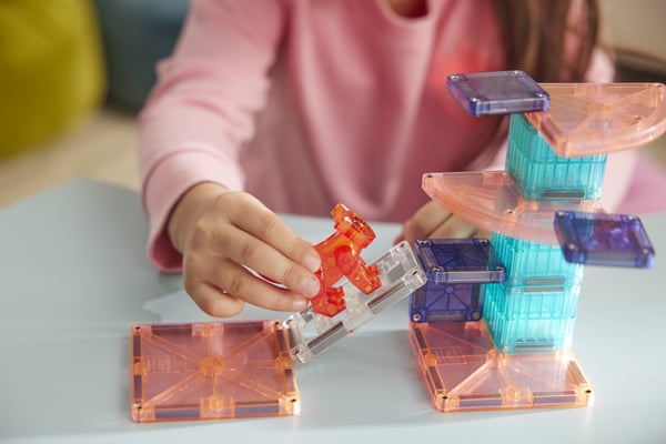 MAGNA-TILES® Kattklätterträd magnetiskt byggset, 13 delar