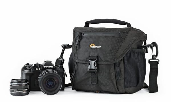 Lowepro Nova 140 AW II, svart