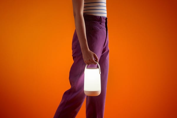 WiZ Mobil Bærbar -opladningsbar smart bordlampe, hvid, WiFi