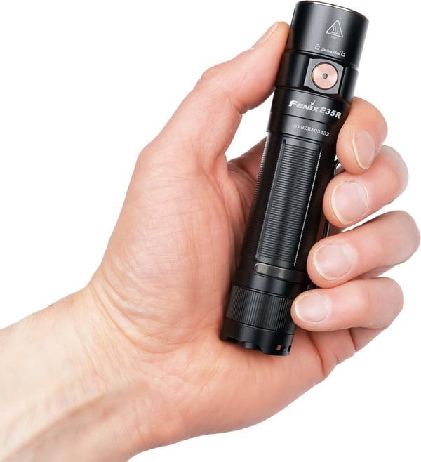 Fenix E35R -lommelygte