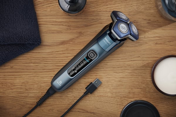 Philips Barbermaskine Series 7000 S7882/55 - barbermaskine med rengøringsstation