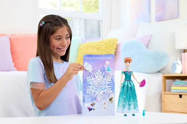 Disney Frozen Spin & Reveal Anna dukke