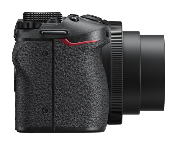 Nikon Z30 spegellös systemkamera + 16-50 mm och 50-250 mm VR objektiv