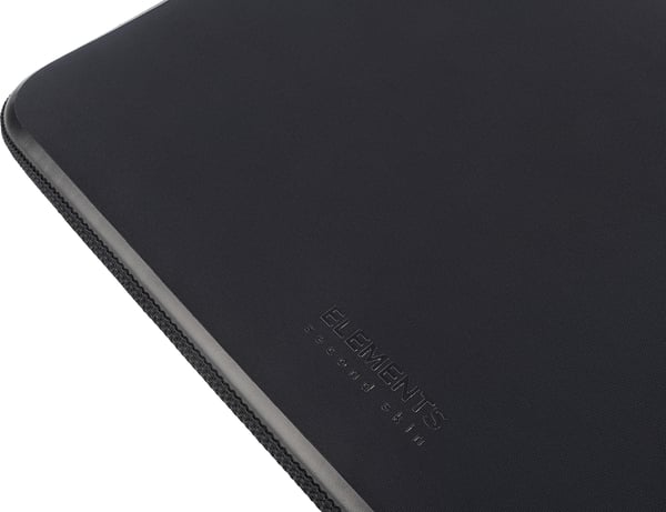 Tucano Elements -beskyttelsesetui til 15" bærbar computer, sort