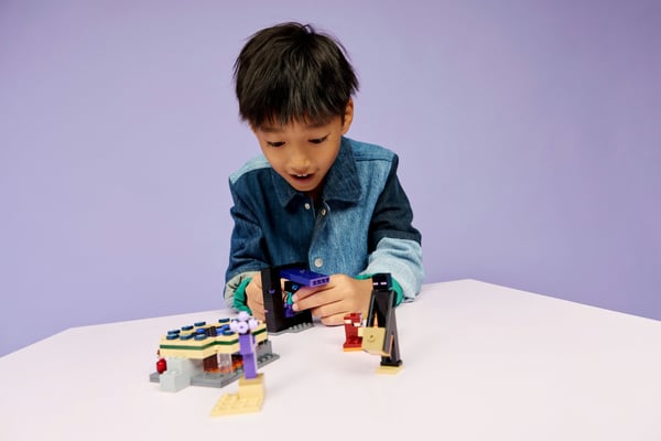 LEGO Minecraft 21584 Resa till Netherportalen och Endportalen