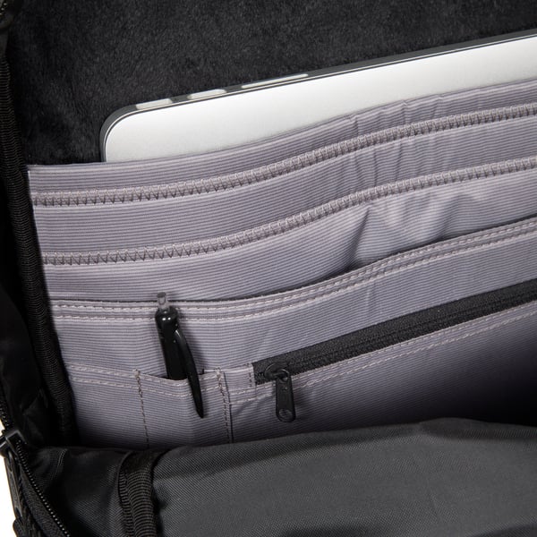 Eastpak TECUM M Cnnct Coat rygsæk, sort