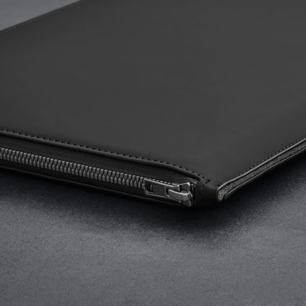 Woolnut Coated Folio -skyddsfodral för 16-tums MacBook Pro, svart