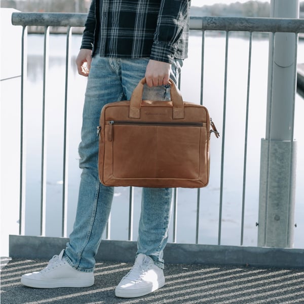 The Chesterfield Brand Calvi - computertaske til bærbar computer på 15,6 tommer, cognac