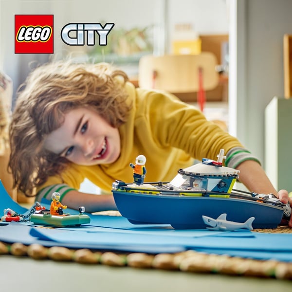 LEGO City 60456 Polisens snabba båtjakt