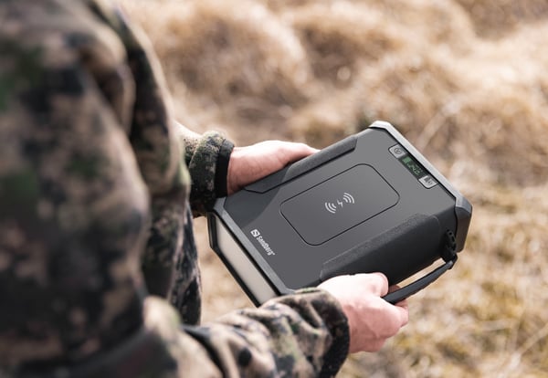 Sandberg Survivor 8-i-1 portabel laddare, 96000 mAh