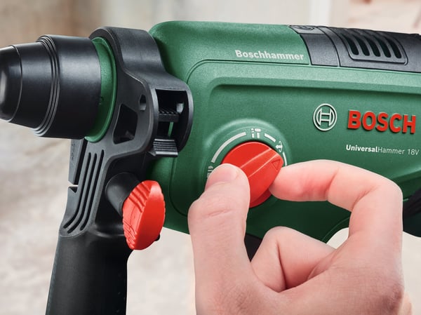 Bosch UniversalHammer 18V - batteridreven slagboremaskine, solo + adapter