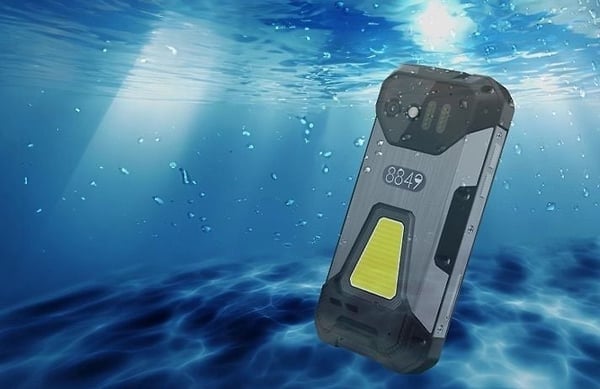 Unihertz Tank Mini tålig smartphone