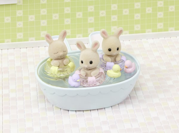 Sylvanian Families - Trillingernes badeæt