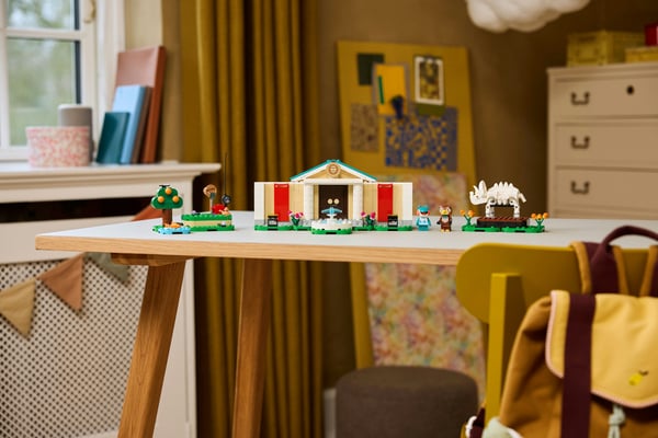 LEGO Animal Crossing 77056 - Blathers och museisamlingen