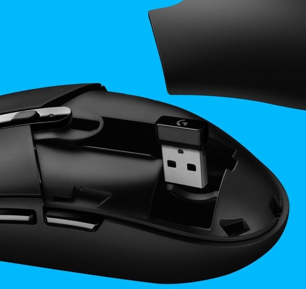 Logitech G305 -trådlös LIGHTSPEED speldatormus, svart