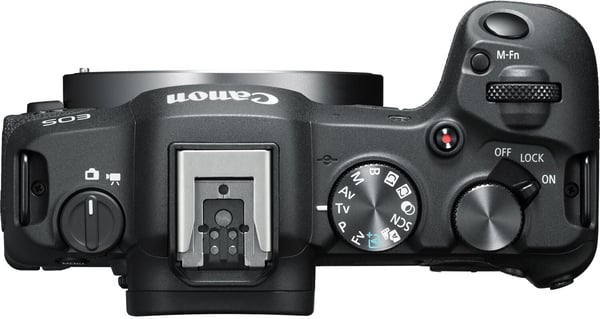 Canon EOS R8 -systemkamera + 24-50 mm objektiv