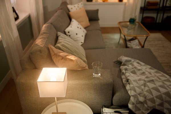 Philips Hue - LED-smartlampe, BT, White, E14, 470 lm, rund
