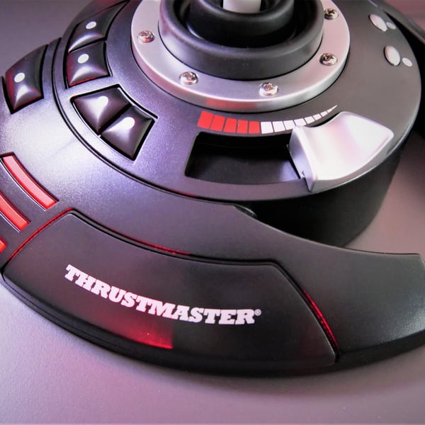 Thrustmaster TFlight Stick X -spelkontroll, PC