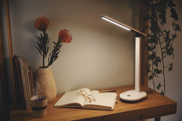 Philips Ivory DSK203 - skrivebordslampe, USB-opladelig, hvid
