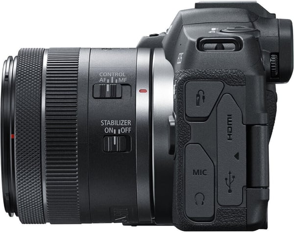 Canon EOS R8 -systemkamera + 24-50 mm objektiv