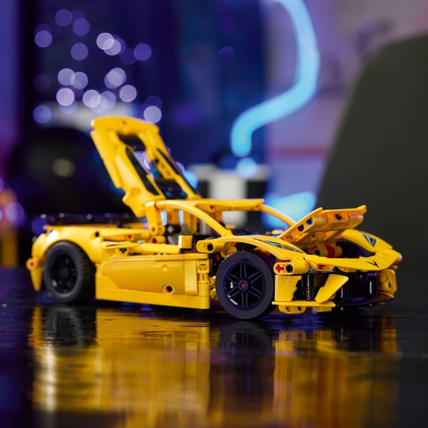 LEGO Technic 42205 – Chevrolet Corvette Stingray