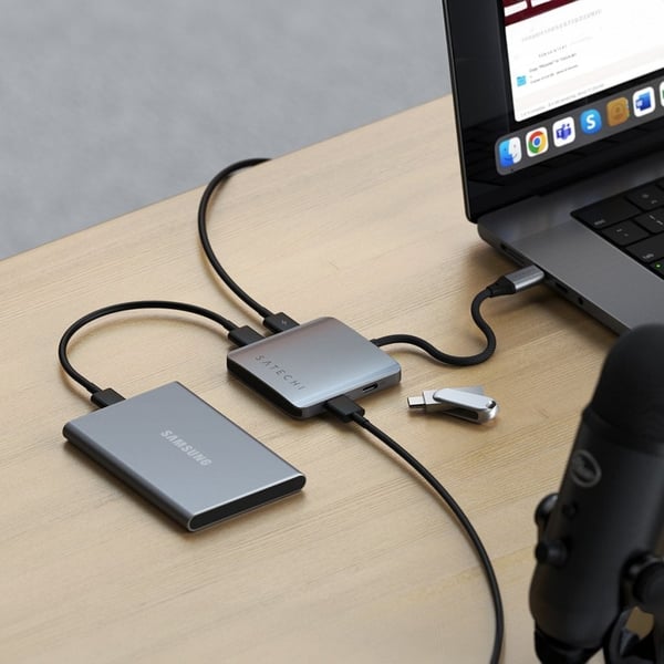 Satechi 4-Port USB-C adapter med PD, stjernediagonal