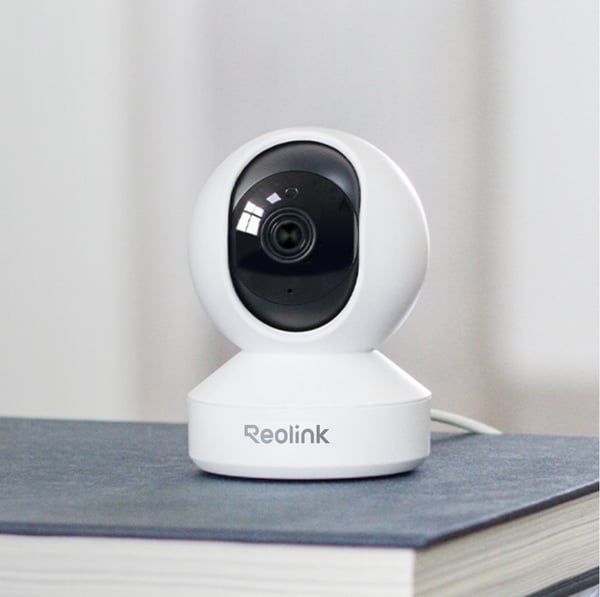 Reolink E1 Pro AI 5MP PT Auto Tracking WiFi övervakningskamera för inomhusbruk