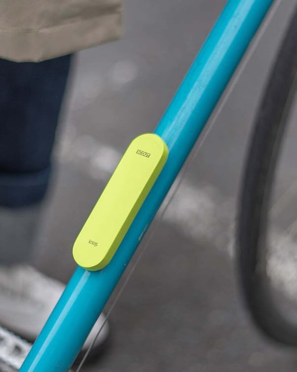 Knog Scout cykellarm och lokalisator