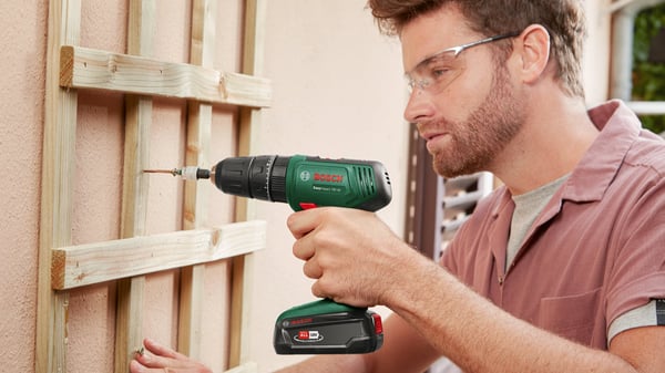 Bosch EasyImpact 18V-40 batteridreven bore-/skruemaskine