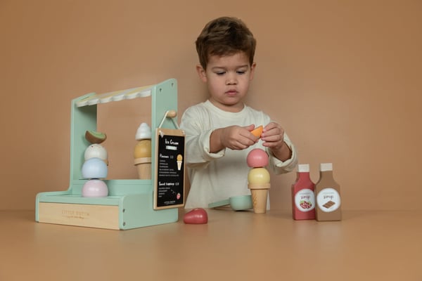 Little Dutch - Træ isbod