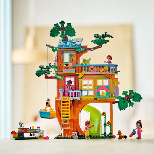 LEGO Friends 42652 – Tidsfordriv ved venskabshytten