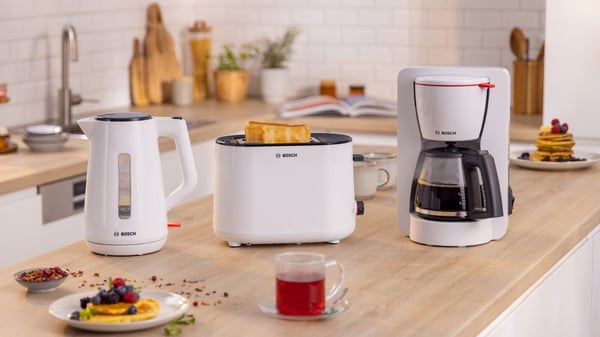 Bosch MyMoment TWK1M121 vattenkokare, vit