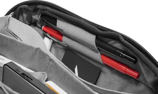 Peak Design Tech Pouch - accessoarväska, svart